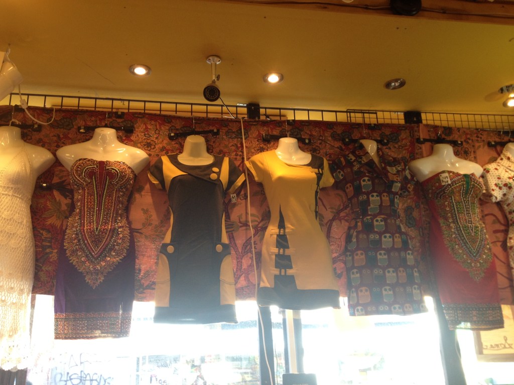 somablackandyellowdresses